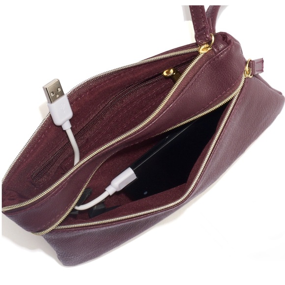 NWT Apt 9 My Backup Buddy Smartphone Charging Wristlet. Bordeaux color. - Picture 2 of 5